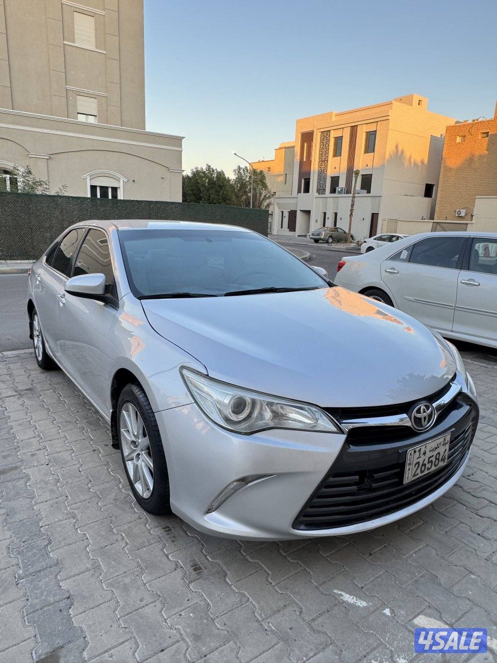 للبيع كامري 2016 بحالة ممتازة1