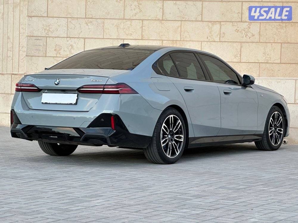 للبيع BMW 
520i M sport
عداد 44 الف5