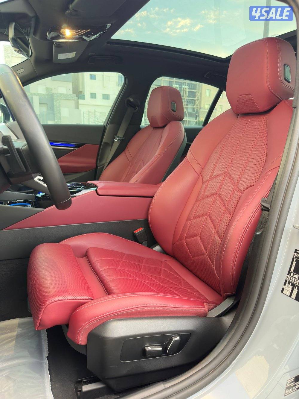 للبيع BMW 
520i M sport
عداد 44 الف9