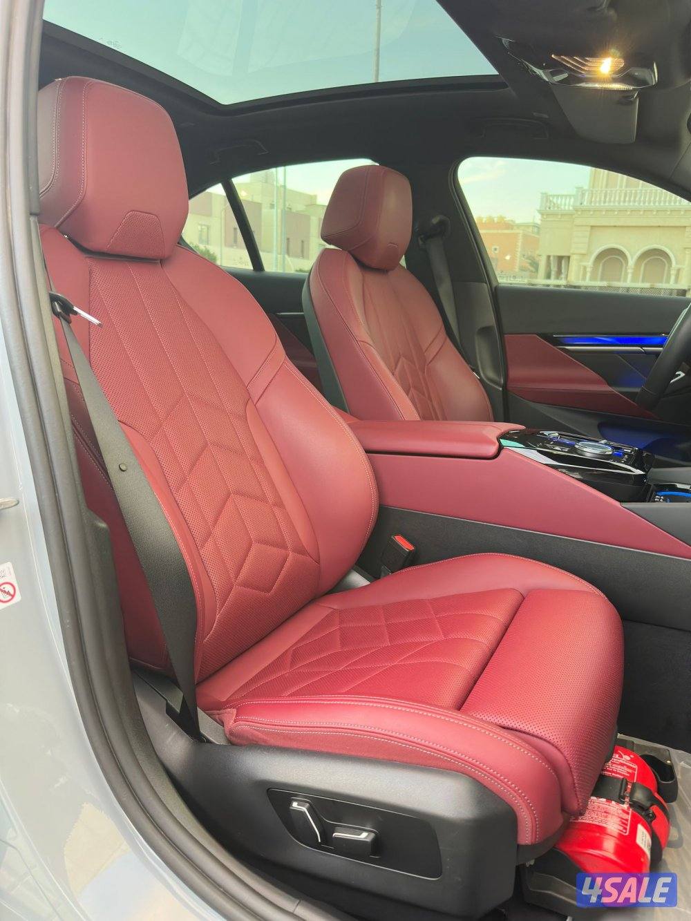 للبيع BMW 
520i M sport
عداد 44 الف12