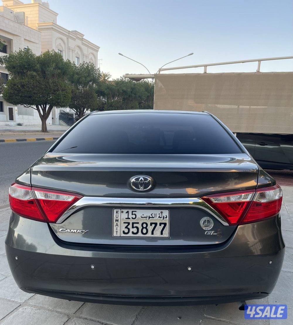 للبيع تويوتا كامري موديل ٢٠١٧ نظيفة جدا2
