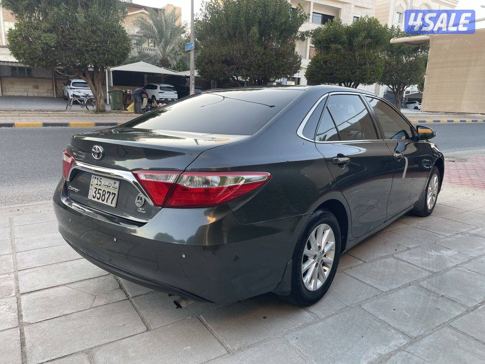 للبيع تويوتا كامري موديل ٢٠١٧ نظيفة جدا3