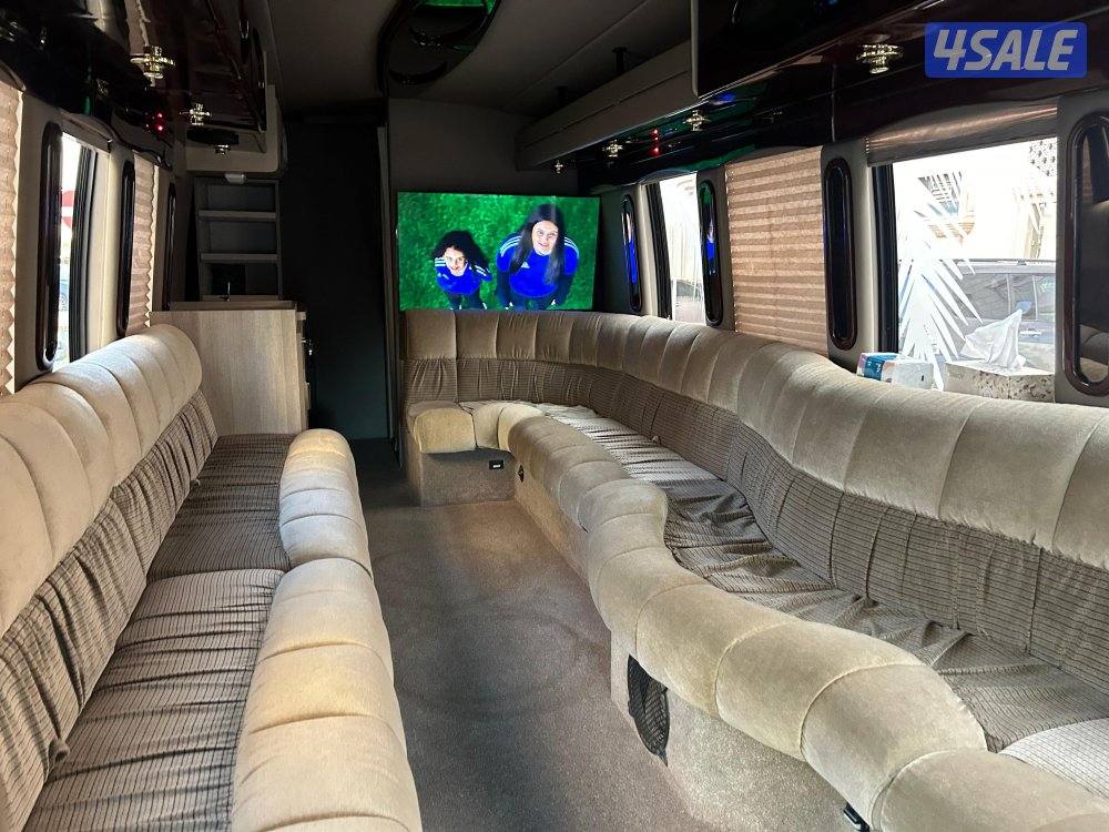 للبيع  كرفان موديل 2006 مكينه 4503