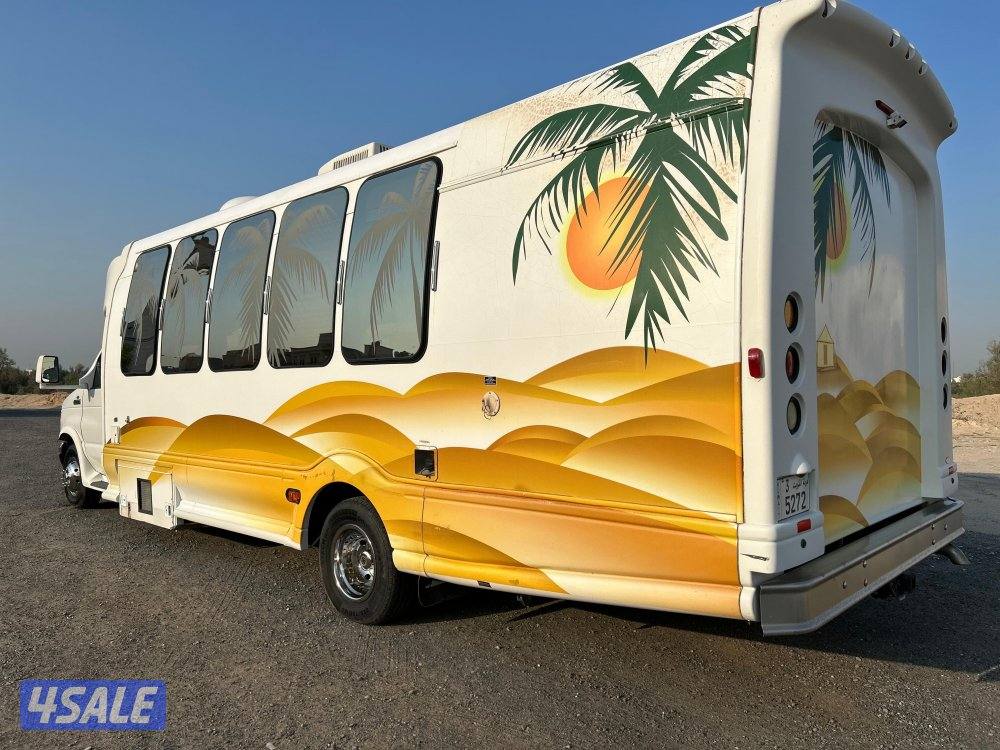 للبيع  كرفان موديل 2006 مكينه 4507