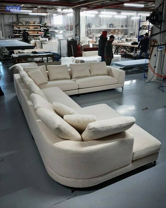 الضجيج مجمع غالرليا بوابة ٢او٥محل رقم ١٤ بجوار بوخمسين7