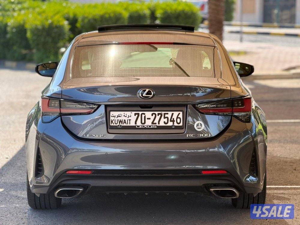 للبيع : لكزس RC300 موديل : 2022 عداد : 10 الاف2