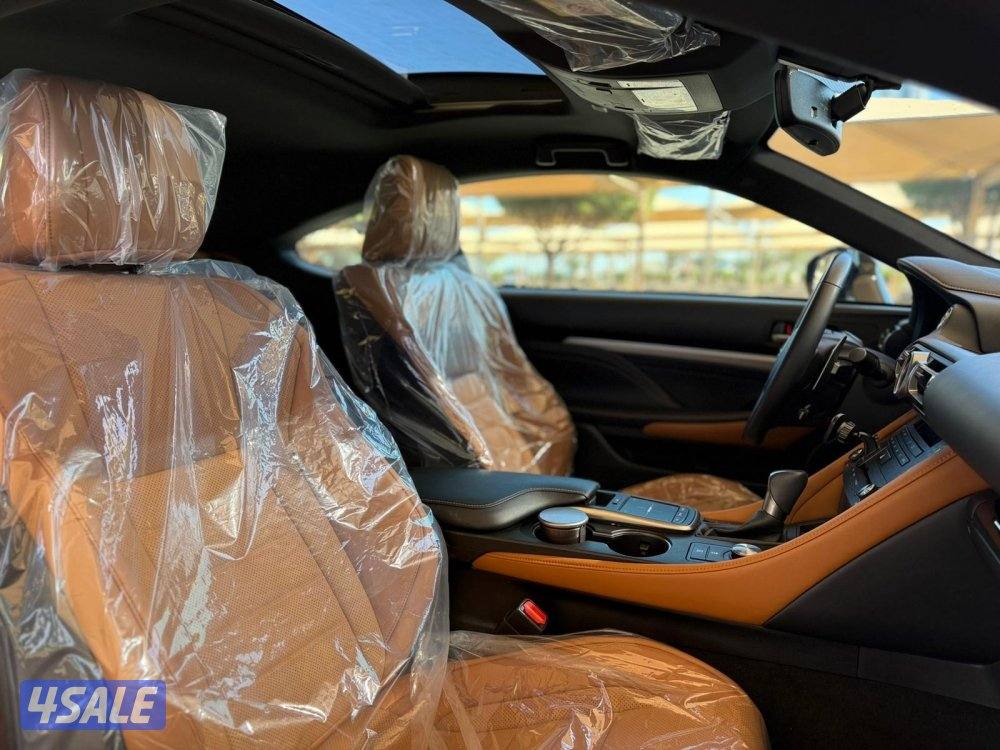 للبيع : لكزس RC300 موديل : 2022 عداد : 10 الاف8