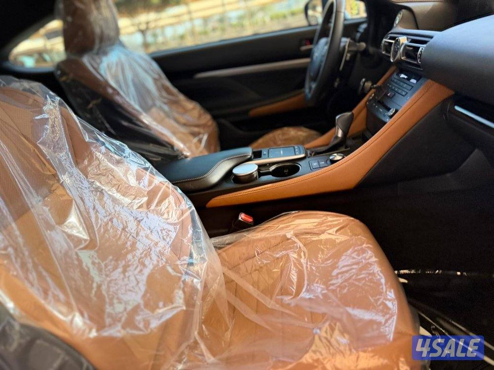 للبيع : لكزس RC300 موديل : 2022 عداد : 10 الاف12