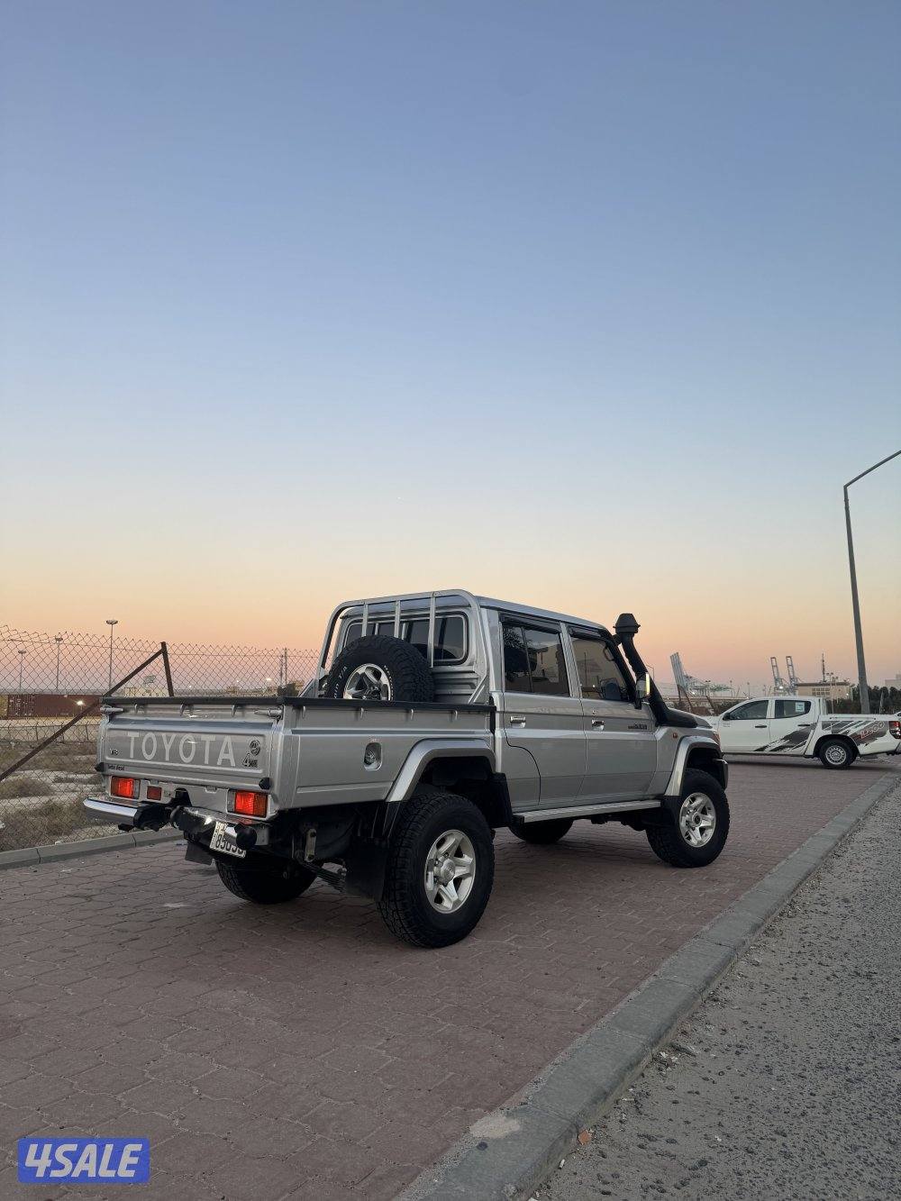 للبيع lc79 ديزل4