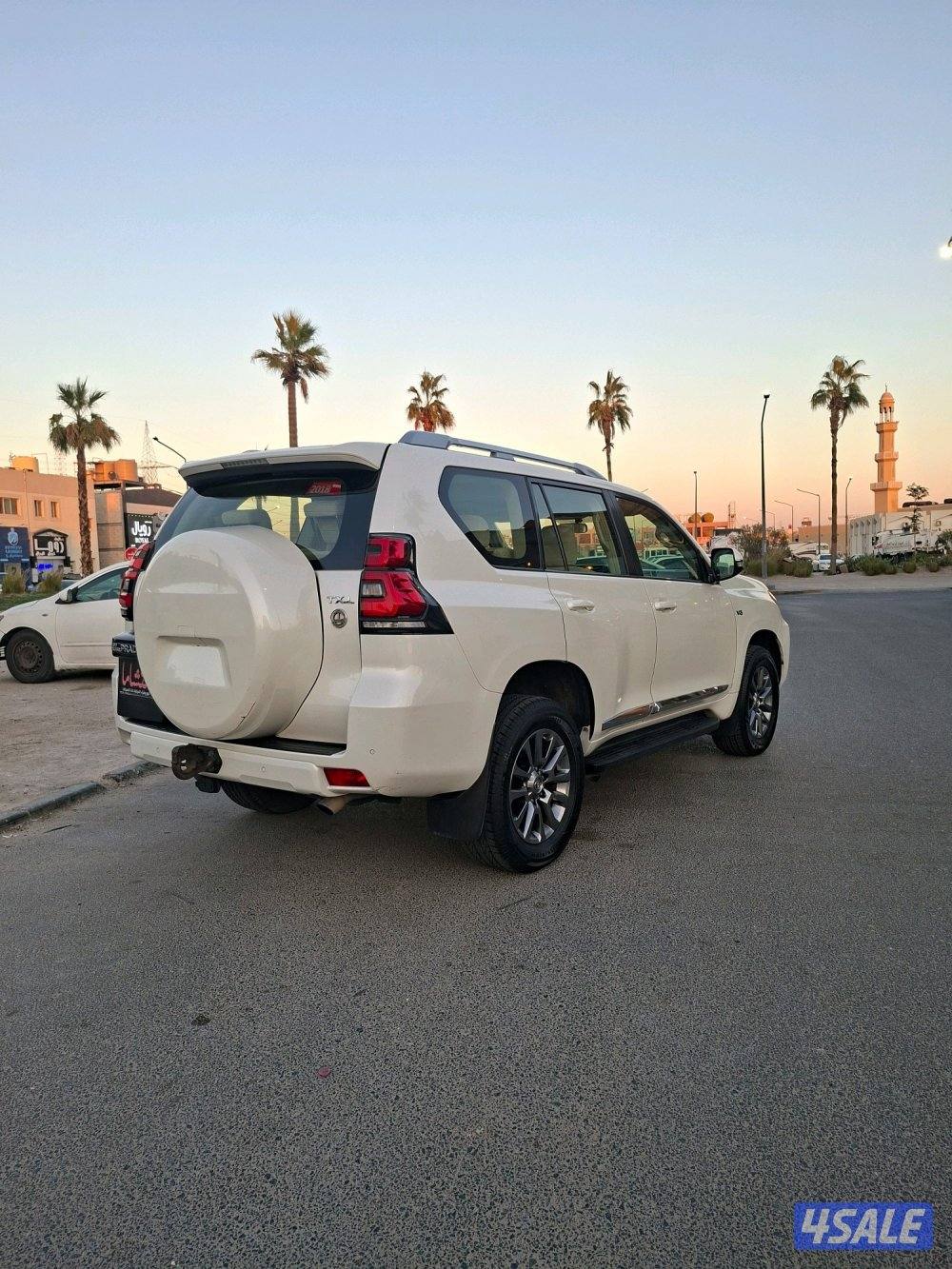 النشاما لبيع وشراء السيارات تويوتا برادو4