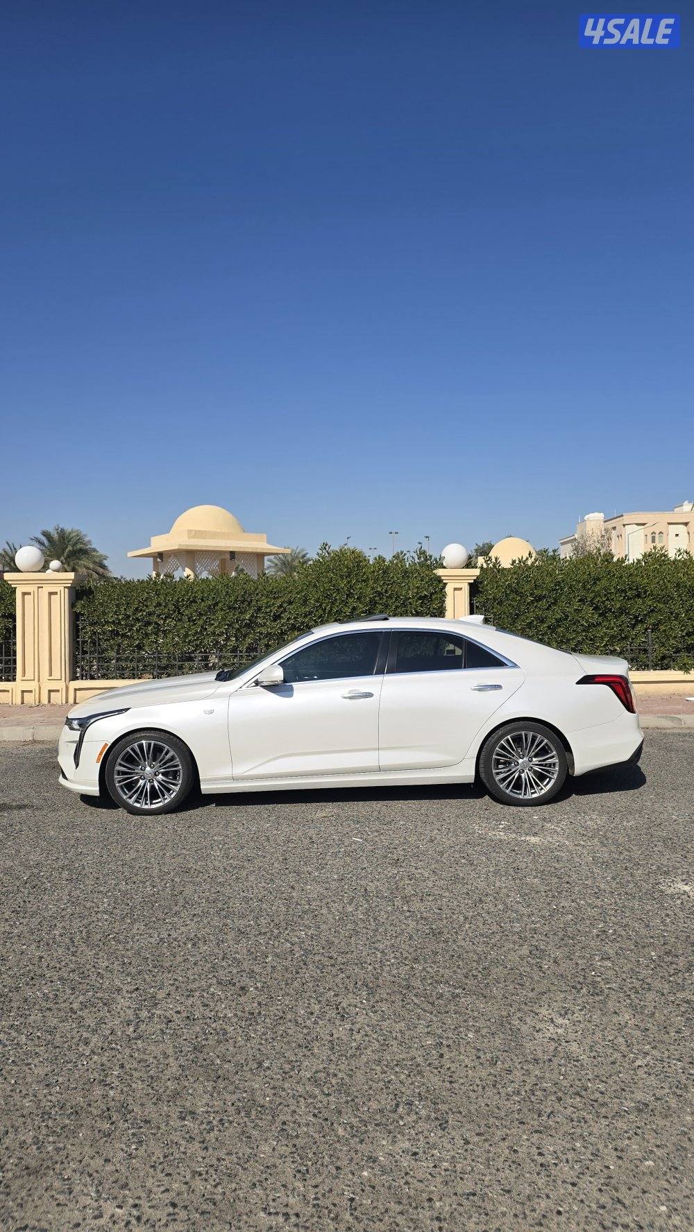 للبيع كاديلاك CT4 20202