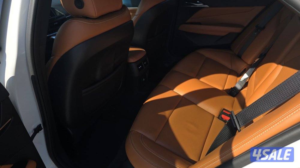 للبيع كاديلاك CT4 20206