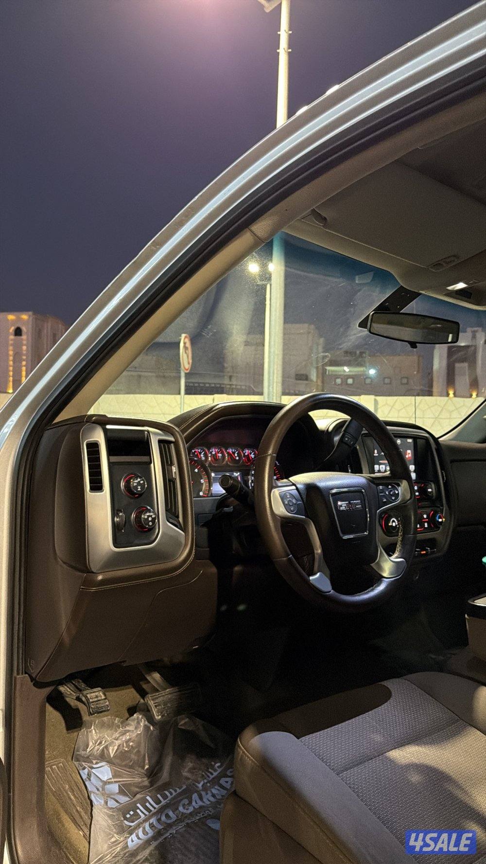 للبيع سيرا 2016 Z71 وارد بهبهاني صبغ الوكاله شرط الفحص بالكامل4