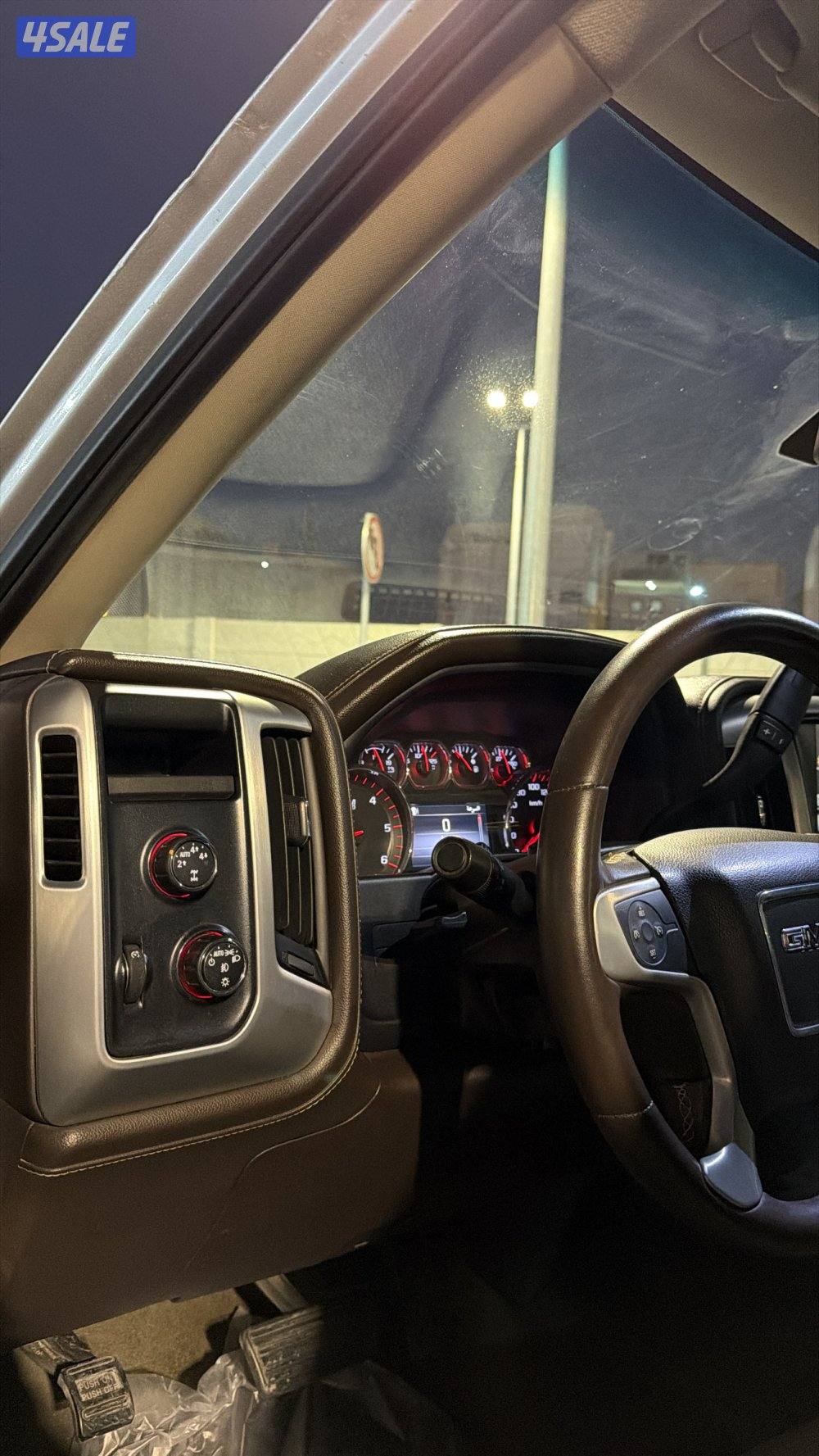 للبيع سيرا 2016 Z71 وارد بهبهاني صبغ الوكاله شرط الفحص بالكامل5