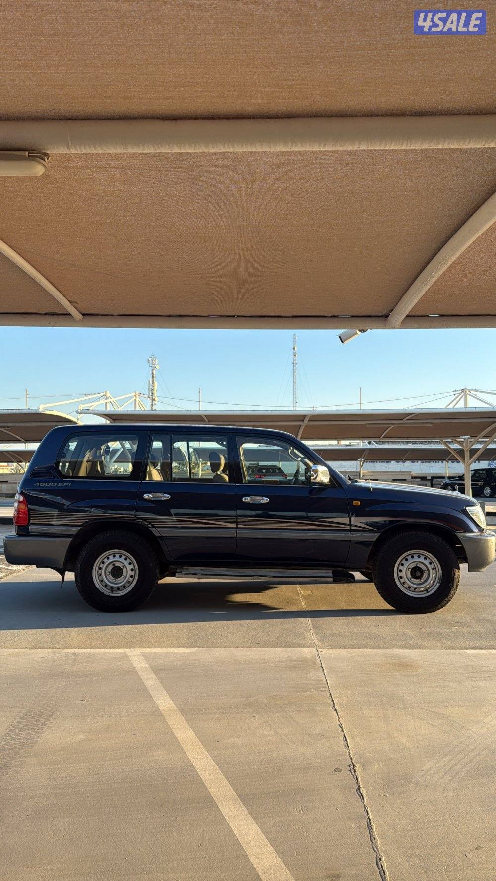 للبيع لاند كروزر 200110