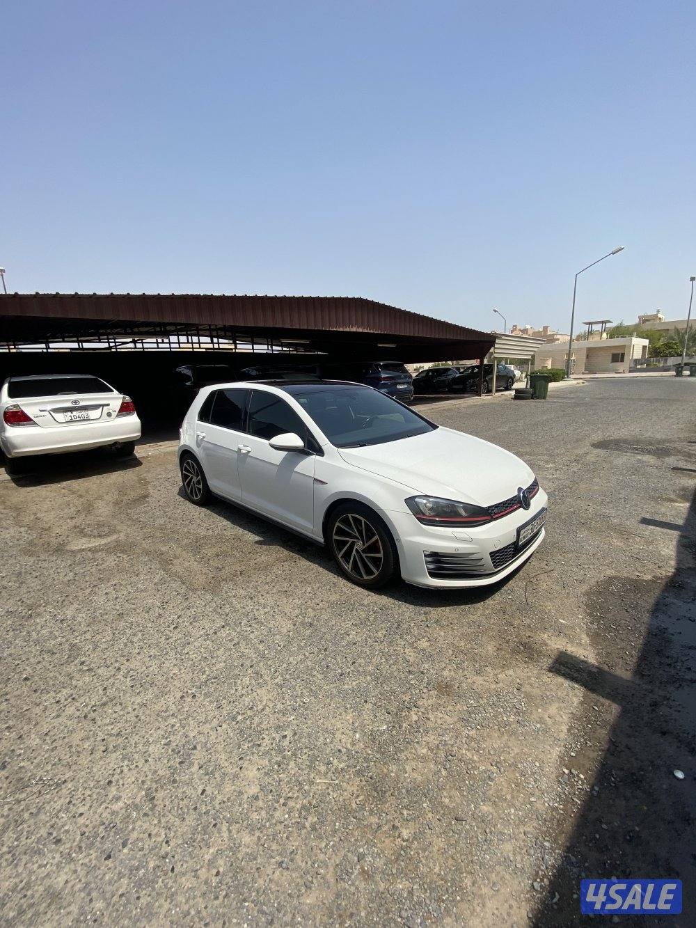 للبيع جولف GTI 20150