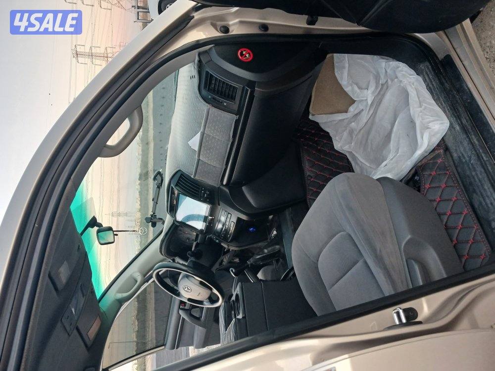 لاند كروزر GX موديل 2011 قير عادي9