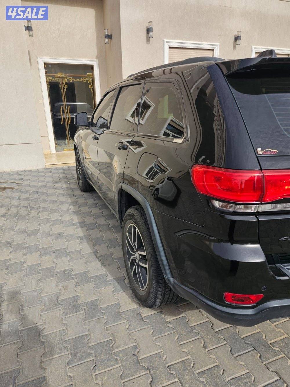 قراند شيروكي 20183