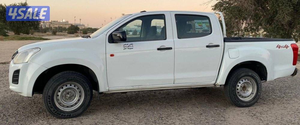 للبيع وانيت ايسوزو ديزل ٢٠١٧ رقم1