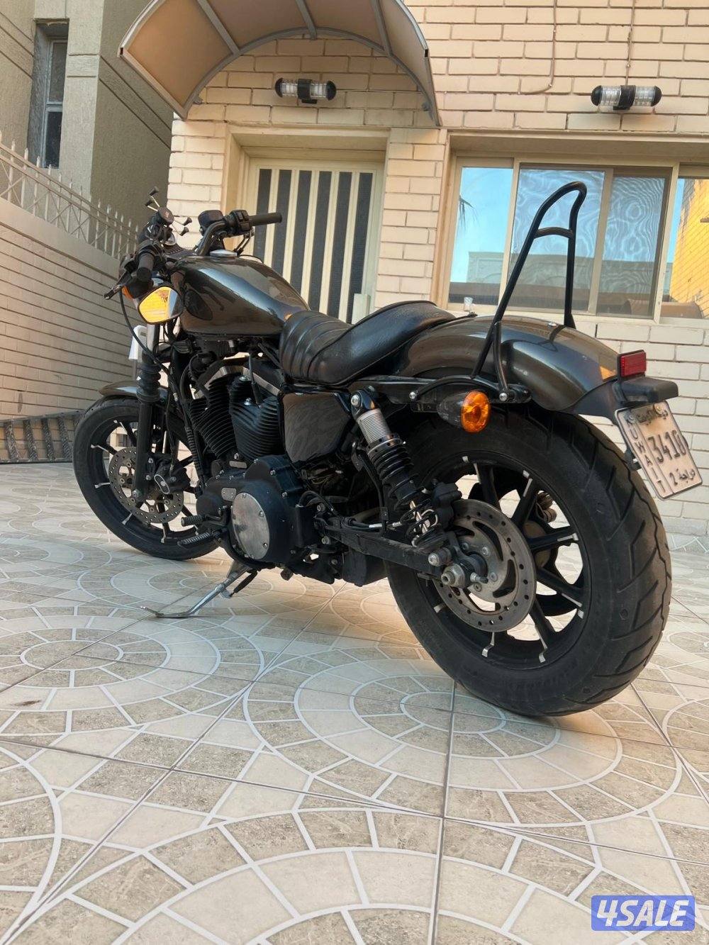 هارلي ايرون ٨٨٣4