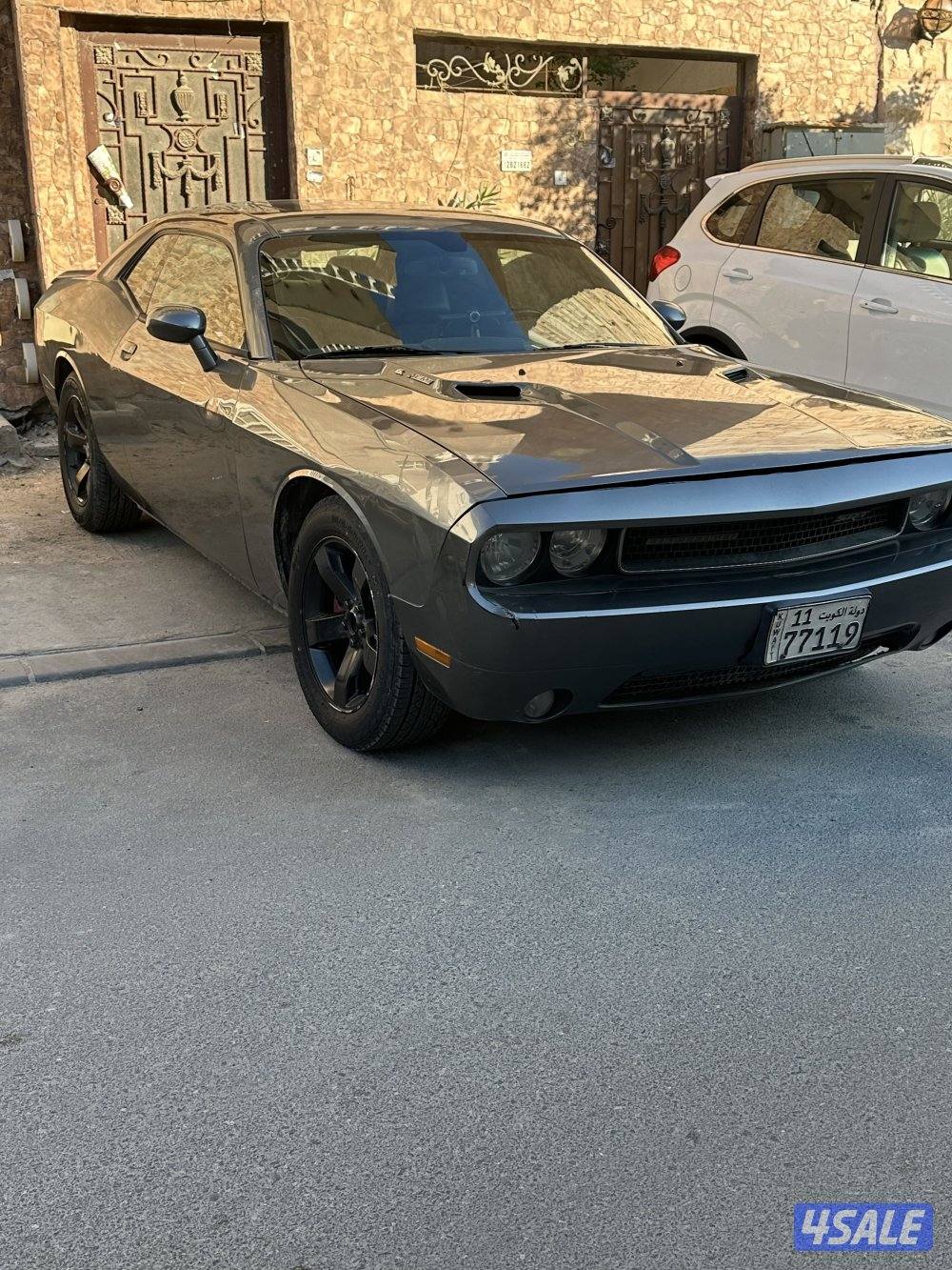 للبيع تشالنجر 2012 على المنظور2