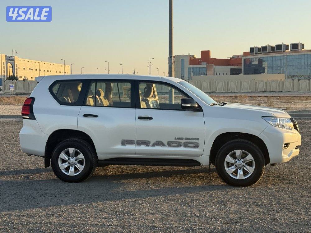 للبيع برادو2023 صبغ الوكاله4 سليندر5