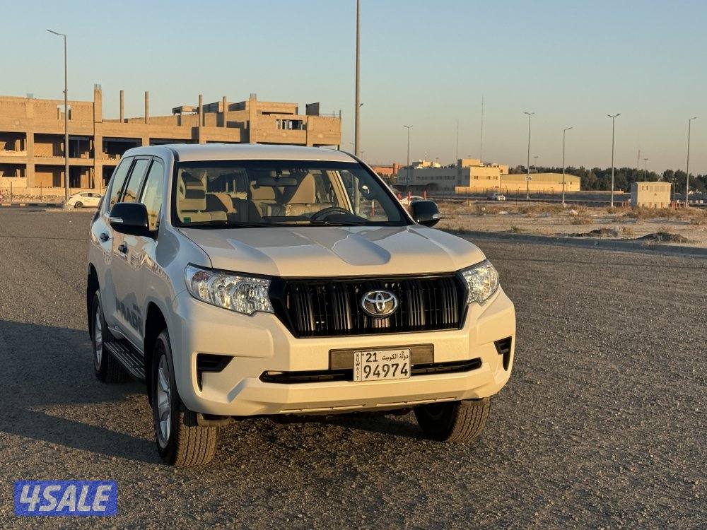 للبيع برادو2023 صبغ الوكاله4 سليندر7