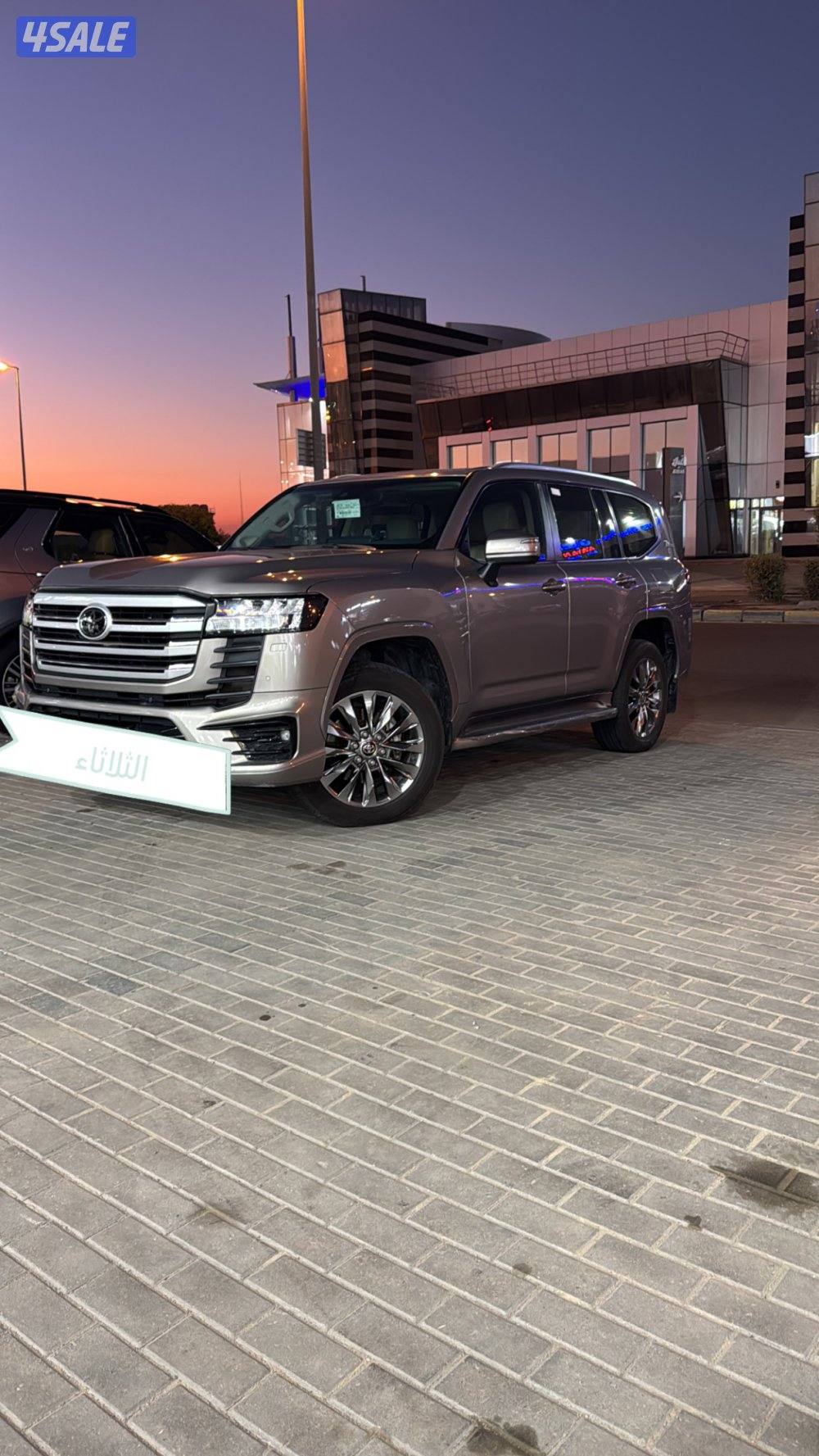 لاند كروزر0