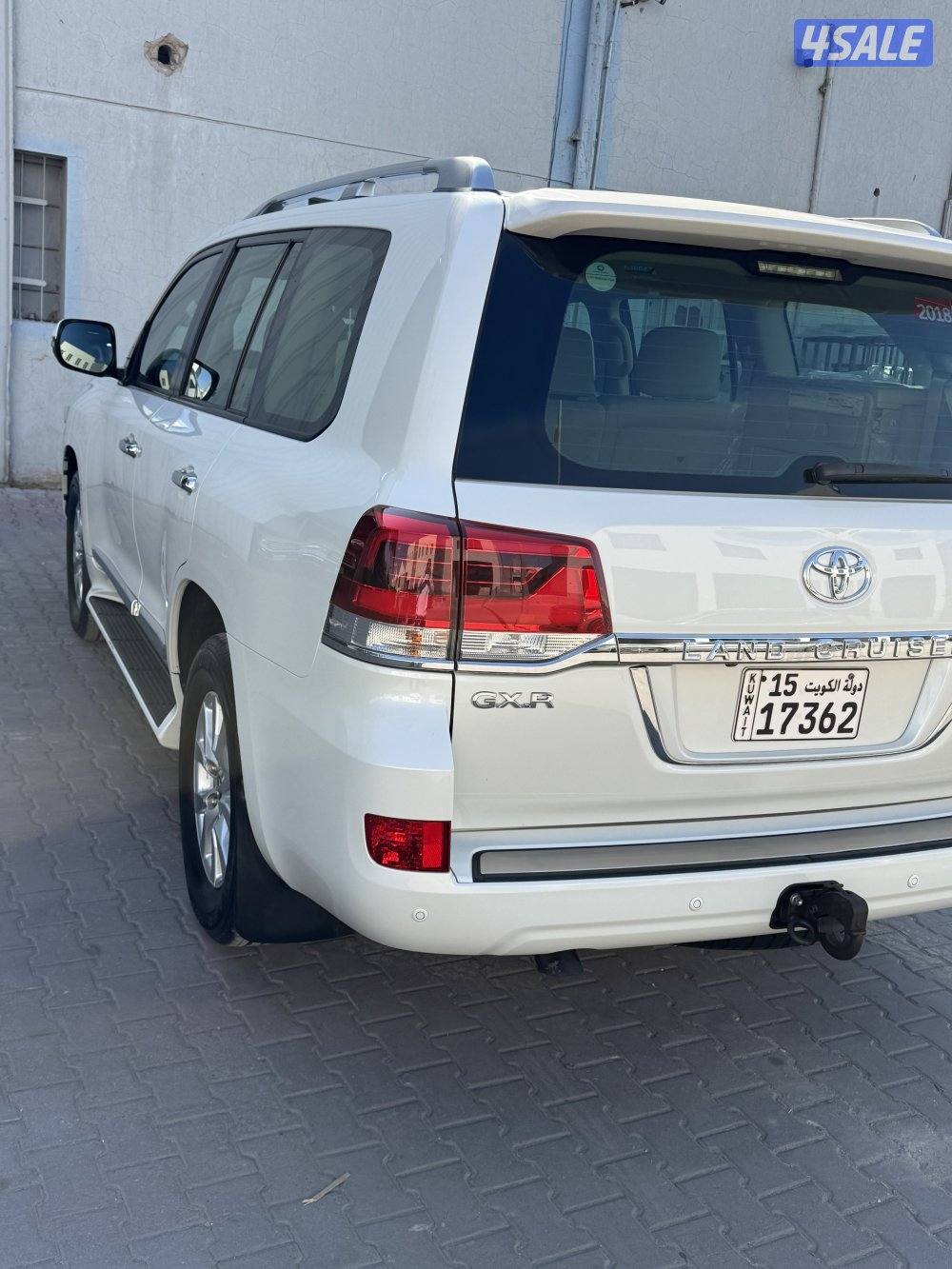 لاندكروزر GXR فحص مكينه وغير وشاصي البدي صبغ الوكاله في ثلاث قطع صبغ15