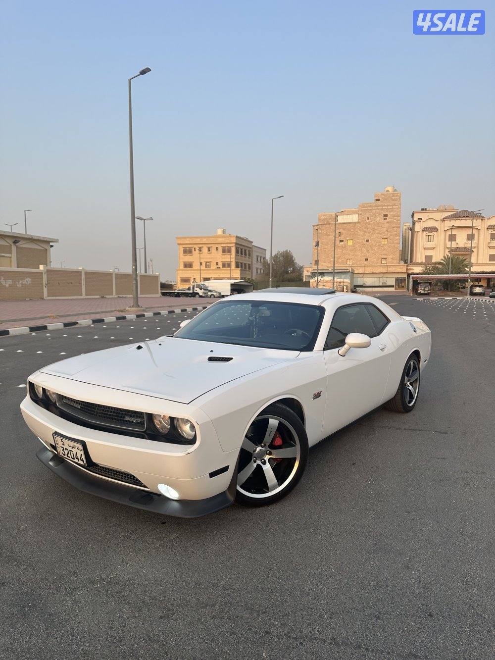 صبغ وكااله  دودج تشالنجر Srt80