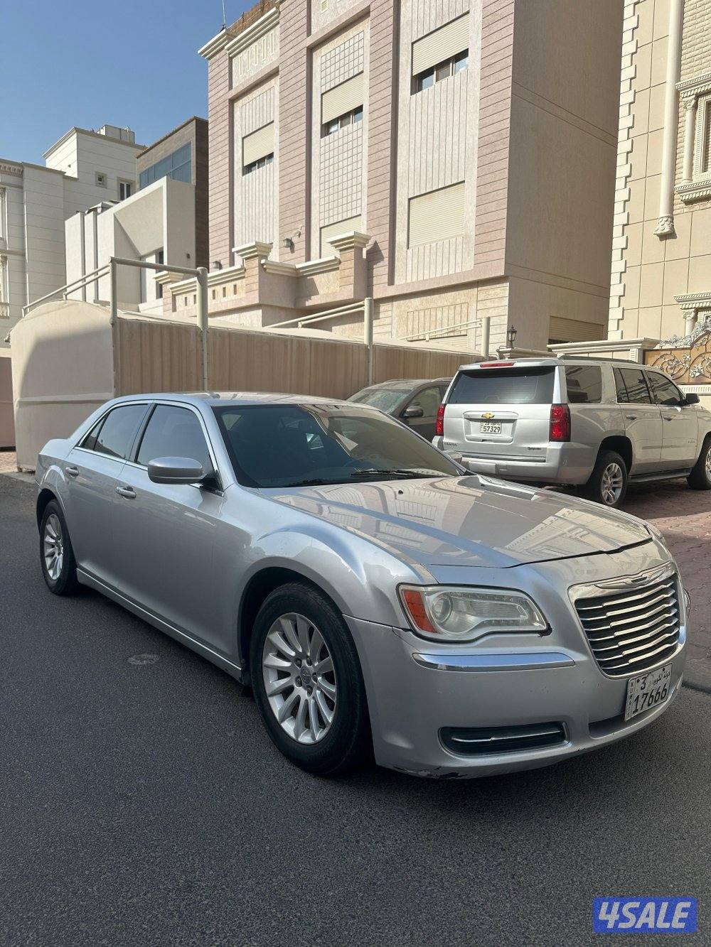 للبيع كرايسلر 6 سلندر شرط الفحص غير مكينه شاصي2