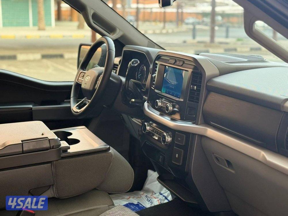 وانيت فورد 2023 SPORT8