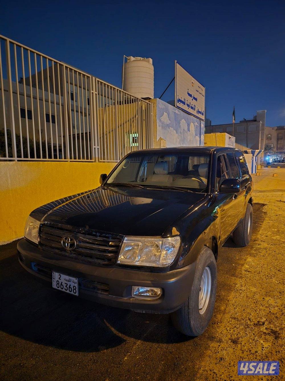 للبيع لاند موديل 2000 قير عادي1