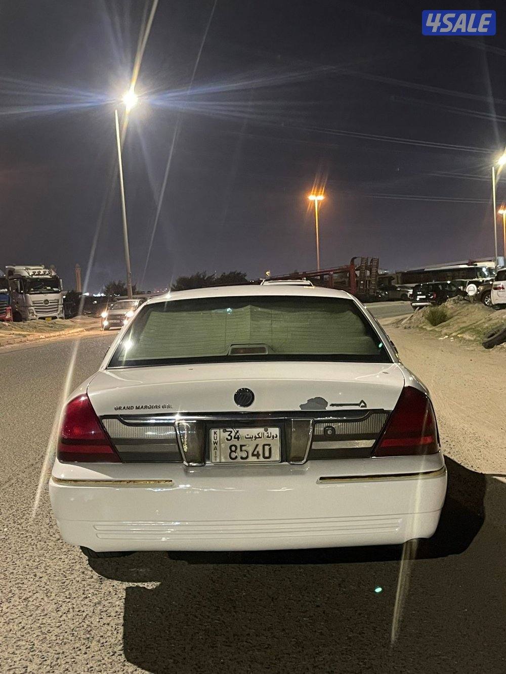 قراند ماركيز موديل 2009 شرط الفحص قير و مكينه وشاصي عداد 3200000