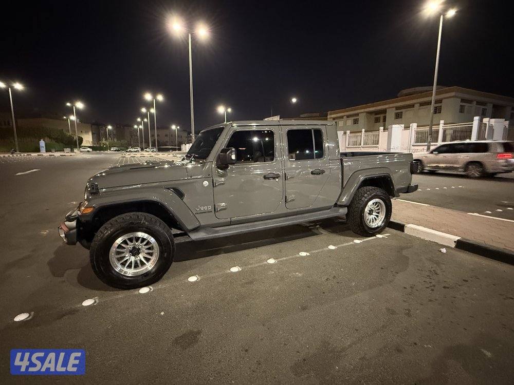 للبيع قلاديتر overland1