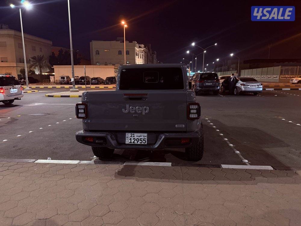 للبيع قلاديتر overland5