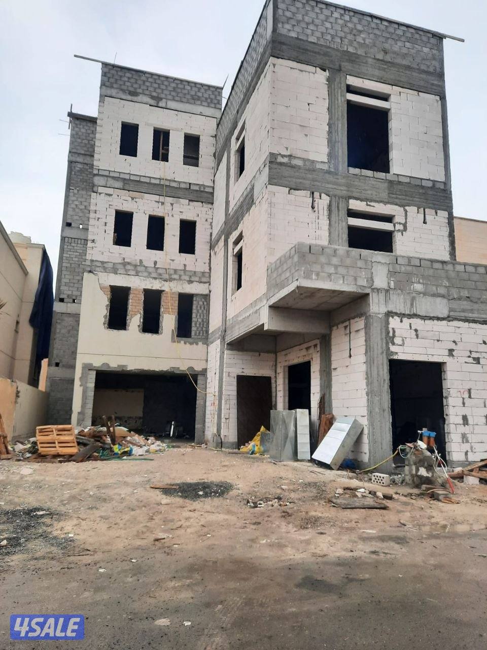 مقاولات ایرانی هیکل اسود مع تشطیبات داخلی خارجی9