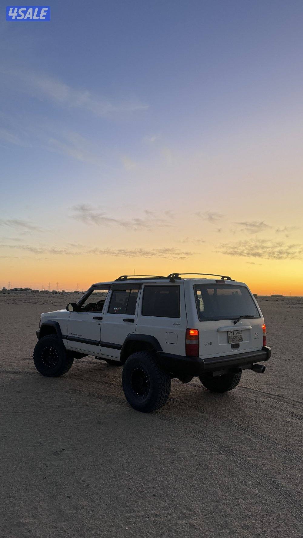 للبيع جيب شروكي1