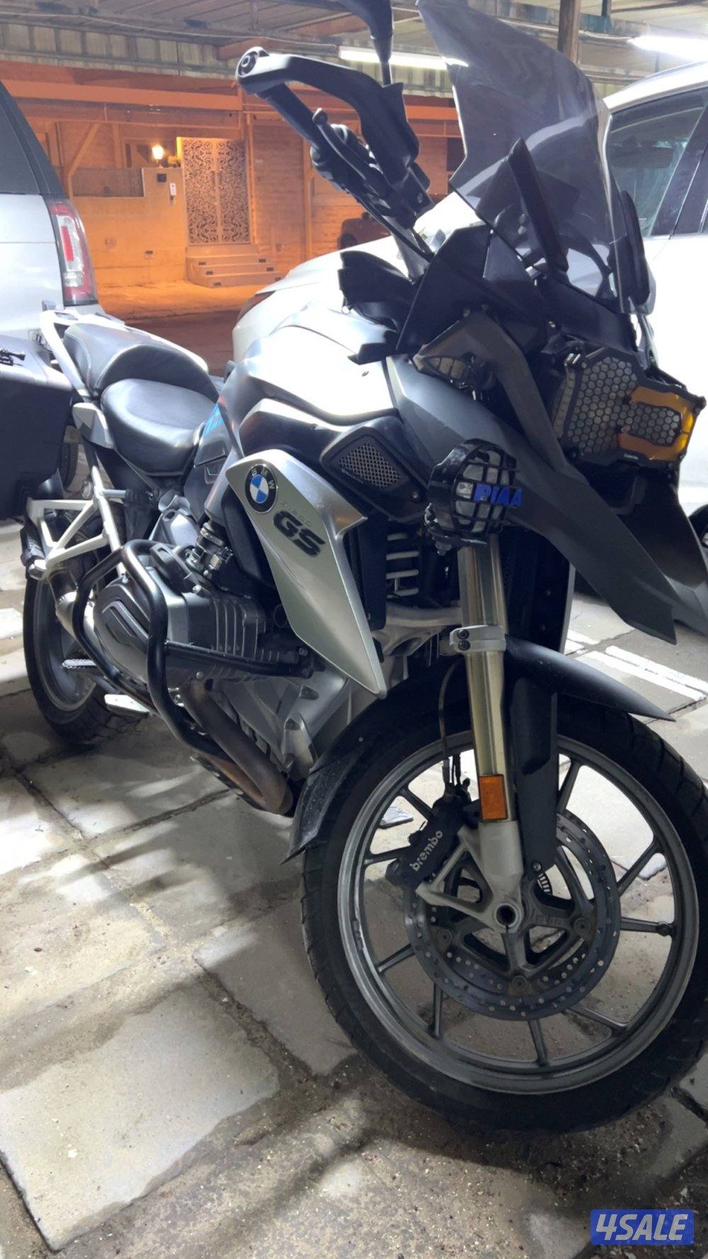 للبيع gs1200 موديل 20133