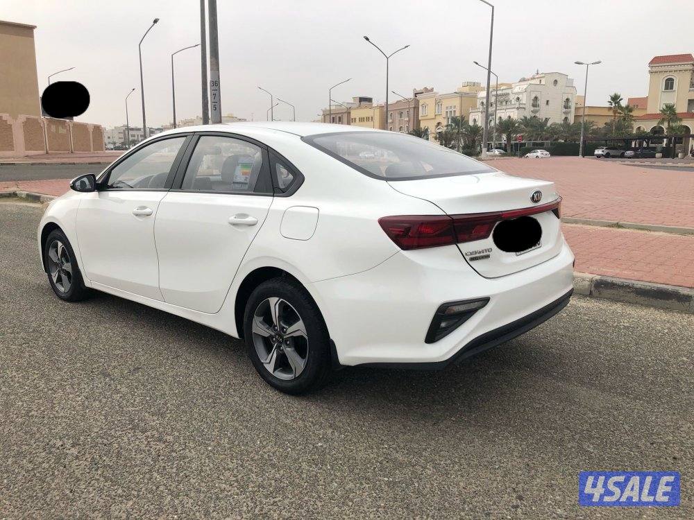 كيا سيراتو 2021 بحاله ممتازه شرط الفحص3