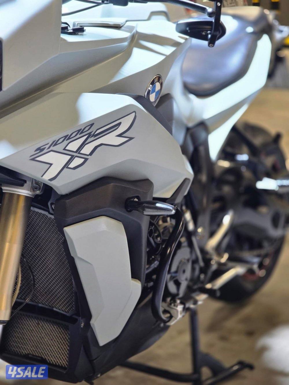 بي ام دبليوxr10003