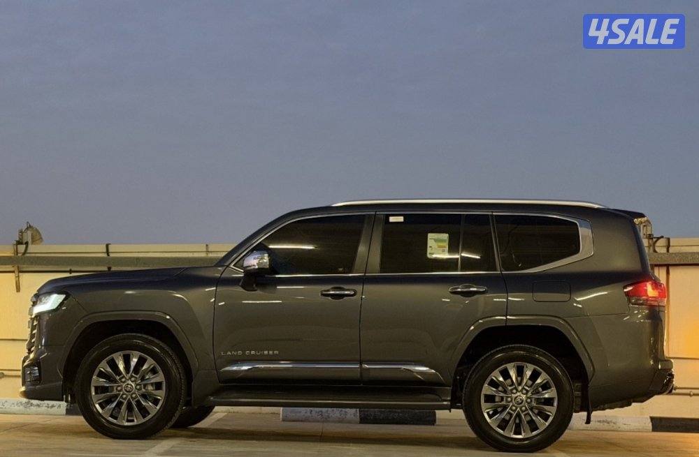 للبيع لاندكروزرVx AeroS 20232