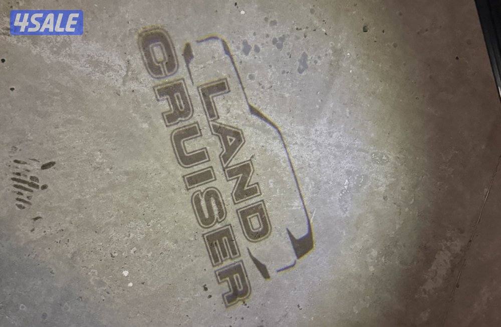 للبيع لاندكروزرVx AeroS 20237