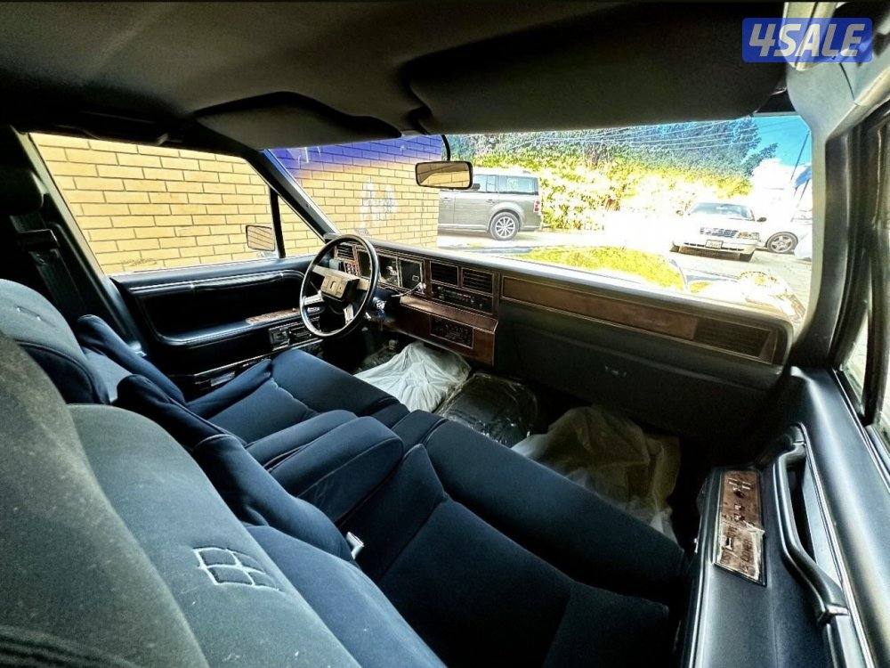 لنكولن ١٩٨٧ ( المجموعة ) ماشي ١٩ ألف كيلو بحالة نادرة8