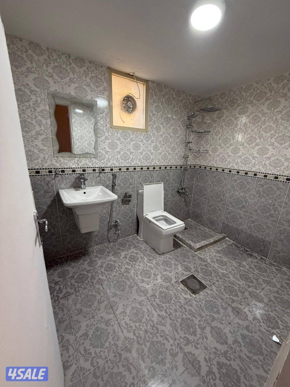 شقق للايجار خلو غرفة وصالة ومطبخ وحمام تشطيب سوبر لوكس12