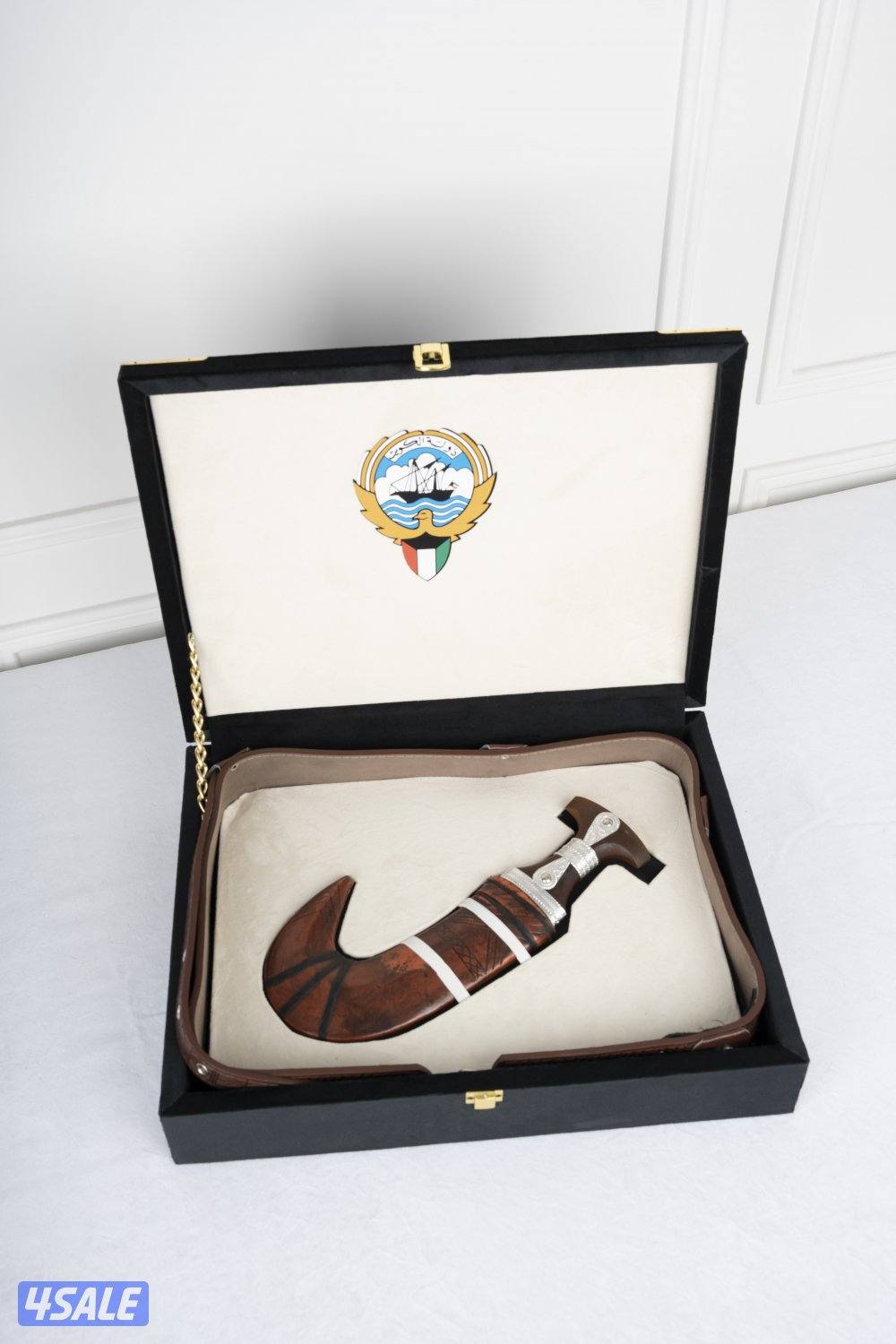 هدايا الرمز الفاخرة ( سيوف - بشوت )4