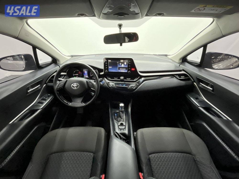 TOYOTA C-HR_HEV Toyota C-HR_HEV 202011