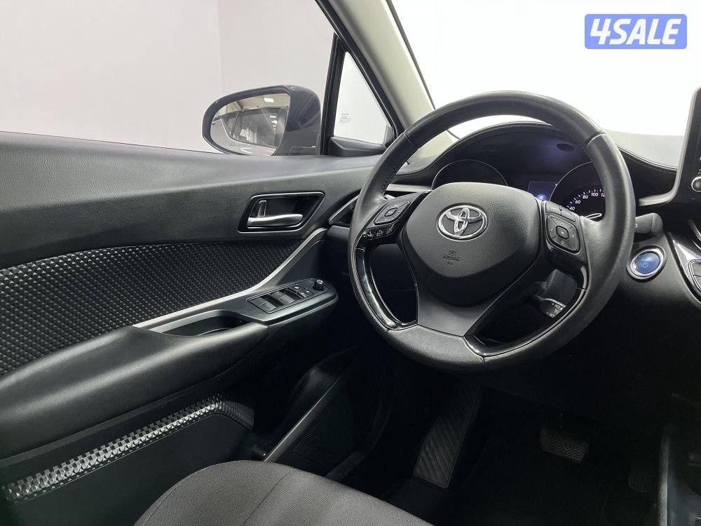 TOYOTA C-HR_HEV Toyota C-HR_HEV 202012