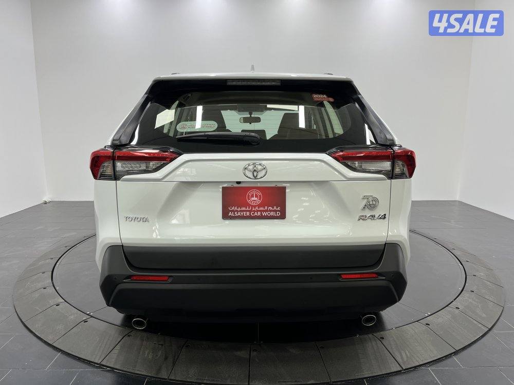 TOYOTA RAV401 4X2 STANDARD OPTION8