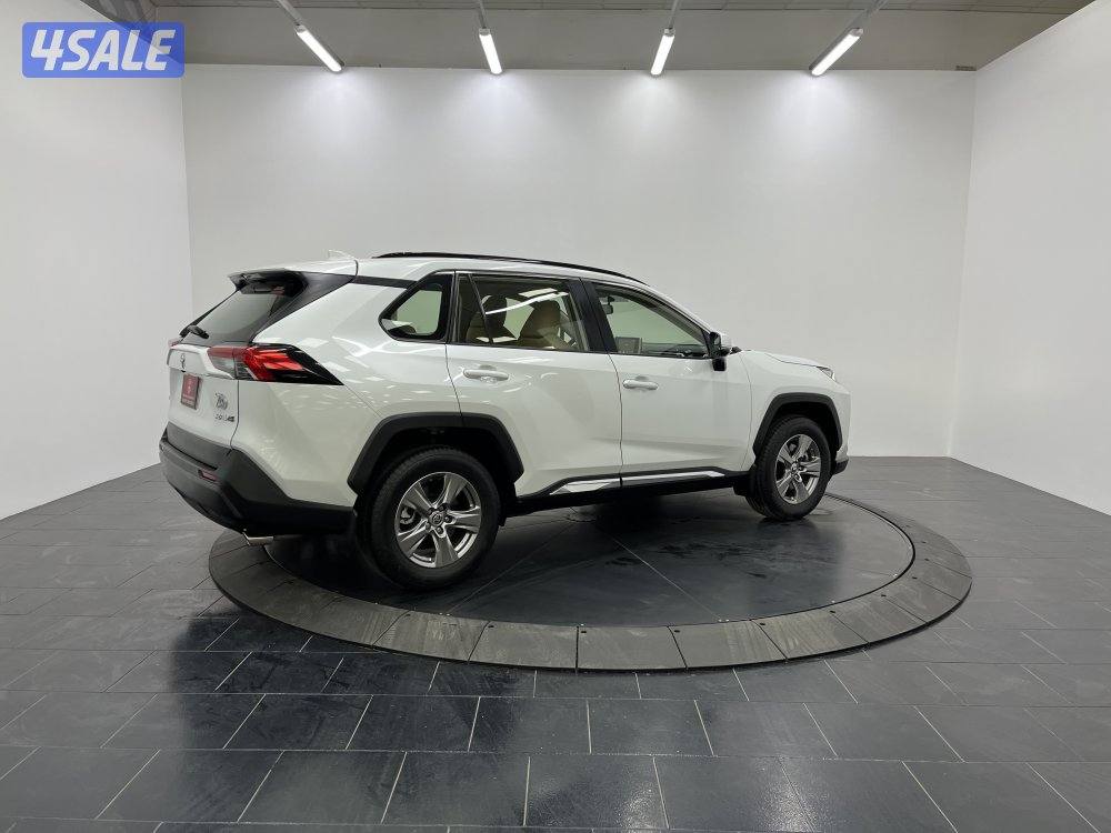 TOYOTA RAV401 4X2 STANDARD OPTION14